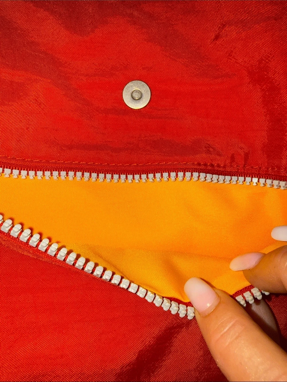 Baggallini Women’s Red Messenger Crossbody Bag!